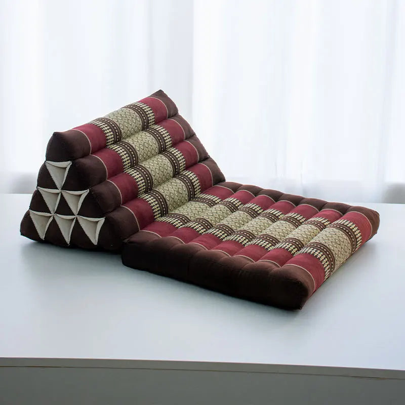 Dreieckskissen: Entspanne natürlich nach Thai-Tradition