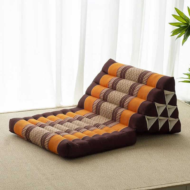 Dreieckskissen: Entspanne natürlich nach Thai-Tradition